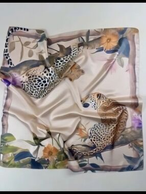 Leopard Cheetah Animal Print Beautiful Scarf/ Purse Scarf NEW
